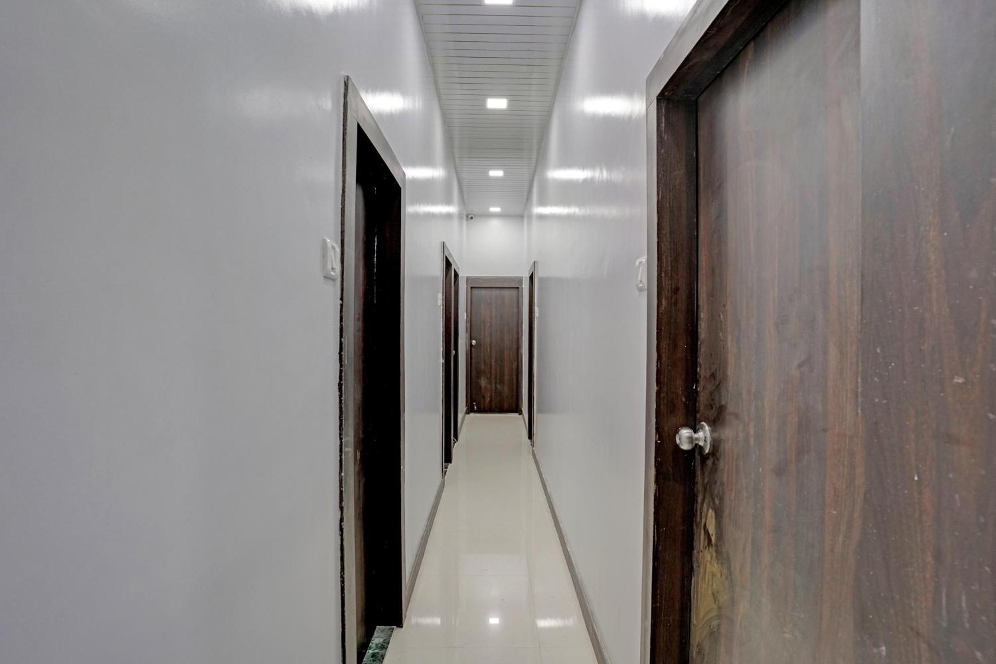 Hotel O Nithyanand มุมไบ ภายนอก รูปภาพ