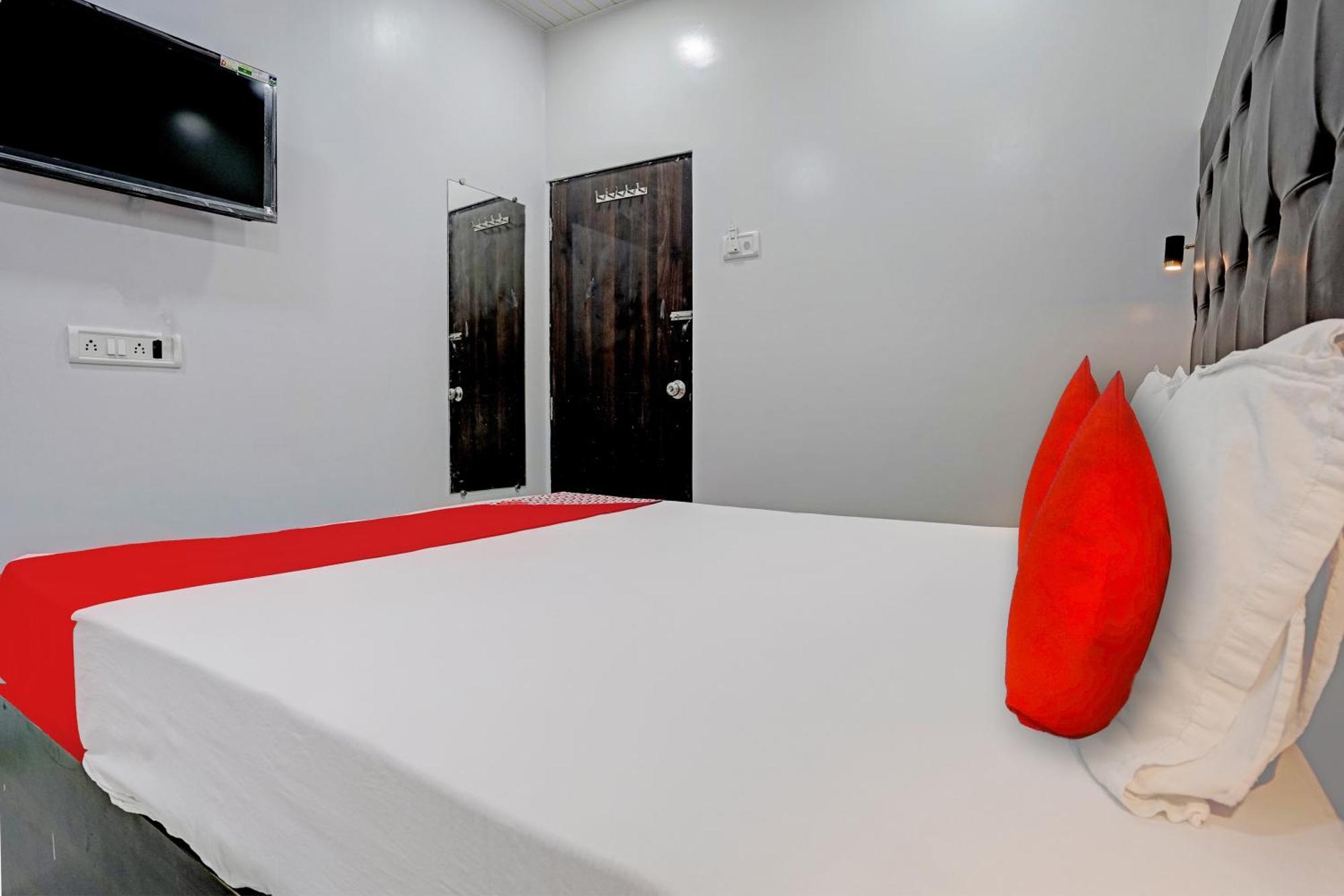 Hotel O Nithyanand มุมไบ ภายนอก รูปภาพ